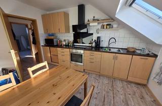 Wohnung mieten in Am Hofacker 11, 86517 Wehringen, Helle 2-Zimmer Dachgeschosswohnung mit Balkon in Wehringen
