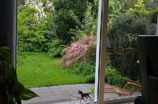 Wohnung mieten in Düppelstr. 10, 45138 Huttrop, Charmante 2,5-Zimmer-Altbauwohnung mit Terrasse und Garten