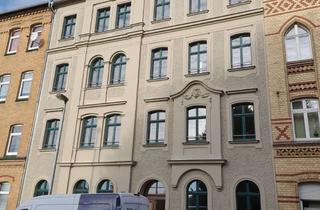 Wohnung mieten in Wielandstraße 33, 06667 Weißenfels, Erstbezug: Top-sanierte Zwei-Raum-Wohnung mit Balkon, Einbauküche und Fußbodenheizung