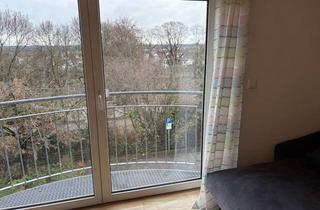 Wohnung mieten in Nadlerstraße 19, 69226 Nußloch, Dachgeschosswohnung in Nußloch (möbliert)