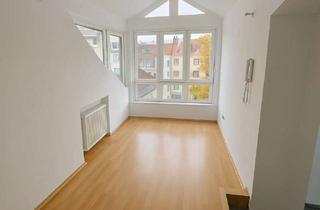 Lofts mieten in Parkstraße 13, 90409 Maxfeld, Exklusive Dachgeschoss-Loftwohnung – All-Inclusive-Stadtpark-Nbg