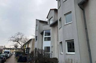 Wohnung mieten in Lauberhornweg 15, 12107 Berlin, Meine 3-Zimmer bekommen gerade noch frischen Boden in Marienfelde