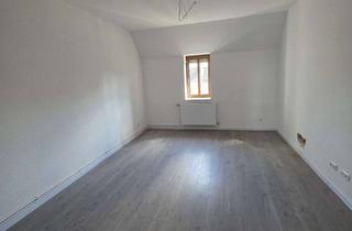 Wohnung mieten in 67061 Süd, ERSTBEZUG NACH SANIERUNG ! 2 Zimmer Altbauwohnung mit Balkon & Fernwärme ab 15.01.2026
