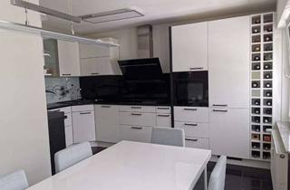 Wohnung mieten in 63225 Langen, Stilvolle 3-Zimmer-Wohnung mit Balkon und EBK in Langen