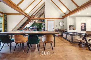 Haus kaufen in 55278 Mommenheim, EXKLUSIVE HOFREITE: Zwei hochwertige Wohnhäuser auf kompaktem 400m²