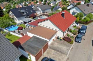 Haus kaufen in 76593 Gernsbach, Eleganz trifft Lage: Zweifamilienhaus mit Pool & Panoramablick aufs Schloss