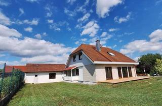 Haus kaufen in 91171 Greding, Ein- bzw. Zweifamilienhaus mit Doppelgarage und großem Garten