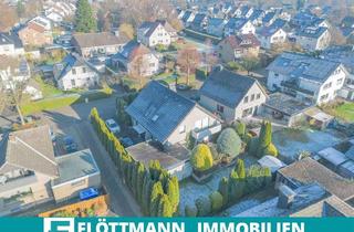 Haus kaufen in 32130 Enger, Großzügiges Ein- bis Zweifamilienhaus in familienfreundlicher Lage von Enger-Pödinghausen!