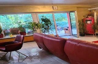 Mehrfamilienhaus kaufen in 65451 Kelsterbach, Großzügiges Mehrfamilienhaus in Bungalow-Bauweise mit Einliegerwohnung und Garten in Kelsterbach