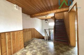 Einfamilienhaus kaufen in 34621 Frielendorf, Großes Einfamilienhaus mit 149m² mit Charme: Sehr große Scheune und großzügigen Garten