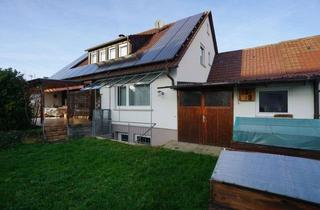 Haus kaufen in 72581 Dettingen, Geräumiges Wohnhaus mit Garage