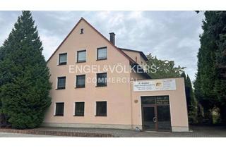 Haus kaufen in 09212 Limbach-Oberfrohna, Kleines Wohn- und Geschäftshaus mit Garten und Stellplätzen bei Chemnitz