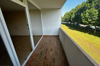 Wohnung kaufen in Spessartring 51, 63110 Rodgau, Dudenhofen 2 Zimmer mit Balkon Fussbodenheizung Küche und TG-Parkplatz zum Spitzenpreis!