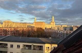 Wohnung mieten in 10243 Friedrichshain, Helle 3-Zimmer DG-Wohnung in Berlin-Friedrichshain