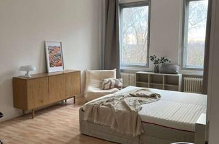 Wohnung mieten in 13405 Reinickendorf, Helle 2-Zimmer-Altbauperle mit Balkon näher Urban Tech Republik
