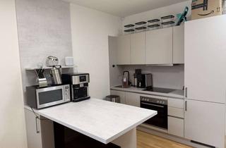 Wohnung mieten in Zimmerstraße 94, 10117 Mitte, Stylisches City-Apartment mit Balkon & Einbauküche im wunderschönen „CHARLIE LIVING“