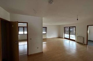 Wohnung mieten in 76689 Karlsdorf-Neuthard, Gepflegte 3-Raum-Wohnung mit 2 Balkonen in Karlsdorf-Neuthard.