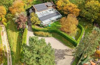 Haus kaufen in 96154 Burgwindheim, Großzügiges Architektenhaus mit Praxis oder Einliegerwohnung, Schwimmbad Wellness in Einzellage