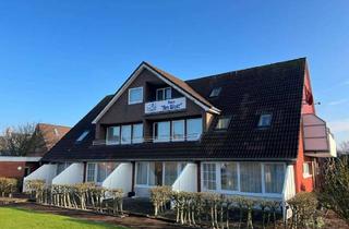 Haus kaufen in 25761 Büsum, Apartmenthaus auf Eigenland in Büsums Bestlage mit 14 ausgestatteten Ferienapartments