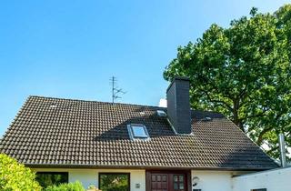 Haus kaufen in Braakweg, 24558 Wakendorf, Grosses Haus mit Garage, Keller und Wintergarten