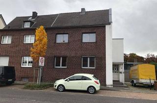 Haus kaufen in 47918 Tönisvorst, Charmantes Stadthaus mit Wintergarten, großer Halle und Garten in Top-Lage von St.Tönis