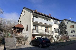 Mehrfamilienhaus kaufen in 97258 Ippesheim, Ippesheim - Zweifamilienhaus mit viel Potential im fränkischen Weinbaugebiet