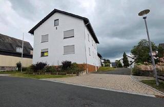 Haus kaufen in 96317 Kronach, Kronach - Ein-Zweifamilienhaus in Birnbaum