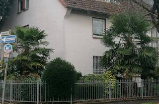 Wohnung mieten in 50996 Köln, Köln - Schöne Dachgeschosswohnung in Rodenkirchen