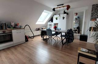 Wohnung kaufen in 47918 Tönisvorst, Sanierte Dachgeschosswohnung mit viel Platz