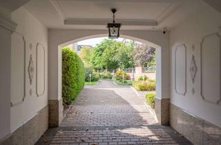 Wohnung kaufen in 40474 Golzheim, CITYNÄHE TRIFFT WOHNKOMFORT - 2 Zimmer, Balkon, Aufzug, Tiefgaragenstellplatz!