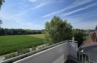 Wohnung kaufen in 84494 Neumarkt-Sankt Veit, ... auch frei für Selbstbezug - helle 3-Zi-Whg im DG mit Lift und Südbalkon sowie TG ...