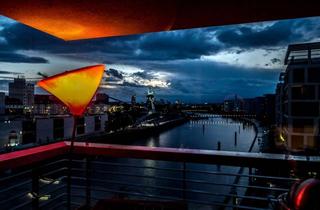 Wohnung kaufen in Am Hafendeck, 63067 Kaiserlei, Highlight am Hafen – Split-Level-Wohnung mit Skylineblick, Wasserlage & Smart Home