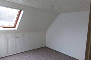 Wohnung mieten in 09350 Lichtenstein, Kleine Single-Dachgeschosswohnung mit toller Aussicht