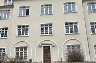 Wohnung mieten in Pionierstraße 33, 50735 Riehl, Helle 4-Zimmer Wohnung mit Balkon im 2. OG in Köln-Riehl