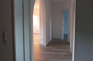 Wohnung mieten in 63110 Rodgau, Sanierte 3-Zimmer-Wohnung mit Balkon in Rodgau