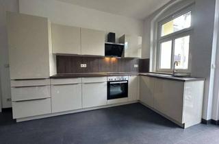 Wohnung mieten in Kaiserstrasse 37, 08523 Plauen, Helle 2-Zimmer Dachgeschosswohnung mit wunderschönem Ausblick