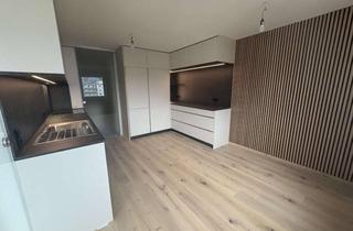 Wohnung mieten in 72793 Pfullingen, Exklusive kernsanierte 4,5-Zi.-Wohnung mit Balkon & Weitblick – Erstbezug Februar 2026