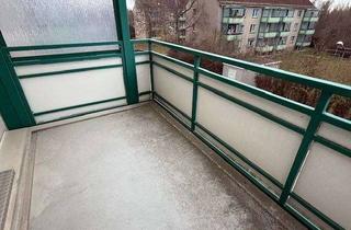 Wohnung mieten in Zentrales Umspannwerk, 06246 Bad Lauchstädt, +++ Sonnige 3 Raumwohnung mit Balkon +++