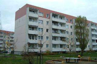 Wohnung mieten in Holsteiner Straße 23, 03238 Finsterwalde, neu renovierte 2-Raumwohnung mit Balkon