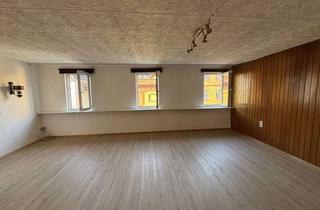 Wohnung mieten in Marktplatz 14, 63916 Amorbach, Schön, große und helle Wohnung mit angenehmen Atmosphäre.