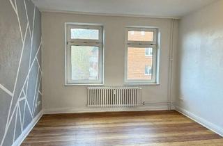 Wohnung mieten in Eekberg 10, 24149 Neumühlen-Dietrichsdorf, Altbauwohnung mit zwei Balkonen