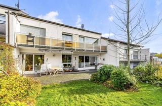 Reihenhaus kaufen in 45529 Hattingen, Flexibles Wohnen: Reihenhaus mit zwei Einheiten und Garten in naturverbundener Lage in Hattingen-...