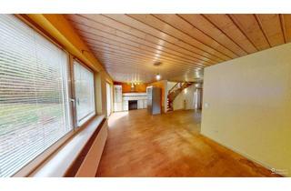 Haus kaufen in 42279 Wuppertal, Zweifamilienhaus mit großem Grundstück in ruhiger Lage