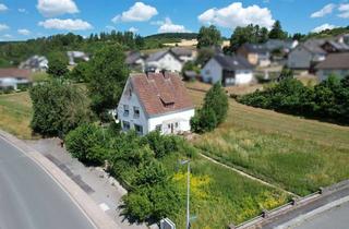 Einfamilienhaus kaufen in Derenbornstraße 16, 37671 Höxter, Sanierungsbedürftiges Einfamilienhaus mit Garten in Höxter-Ottbergen