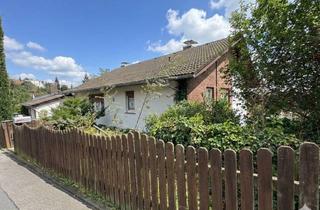 Einfamilienhaus kaufen in 64342 Seeheim-Jugenheim, Traumhaftes Wohnen mit unverbaubarem Blick: Freistehendes Einfamilienhaus mit Swimmingpool u. Garten
