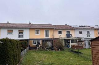 Haus kaufen in 93073 Neutraubling, Rendite 3,6%! Vermietetes 4-Zi. Reihenmittelhaus in Neutraubling