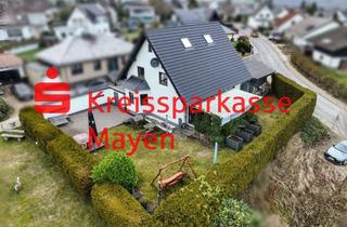 Einfamilienhaus kaufen in 56729 Kirchwald, Einziehen und wohlfühlen: Top Einfamilienhaus mit Doppelgarage und Garten