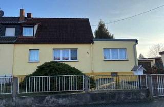 Doppelhaushälfte kaufen in 01591 Riesa, Doppelhaushälfte mit Entwicklungspotenzial