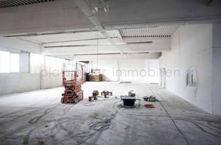 Büro zu mieten in 46149 Buschhausen, Teilbare Hallenfläche mit Stellplätzen und Büro | Sektionaltore | Beheizt | Garagen