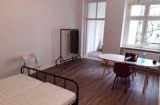 Immobilie mieten in Stockholmer Straße 30, 13359 Wedding, Sanierte Altbauwohnung am Fluss nähe U-Osloer Str (mit verglaster Loggia)